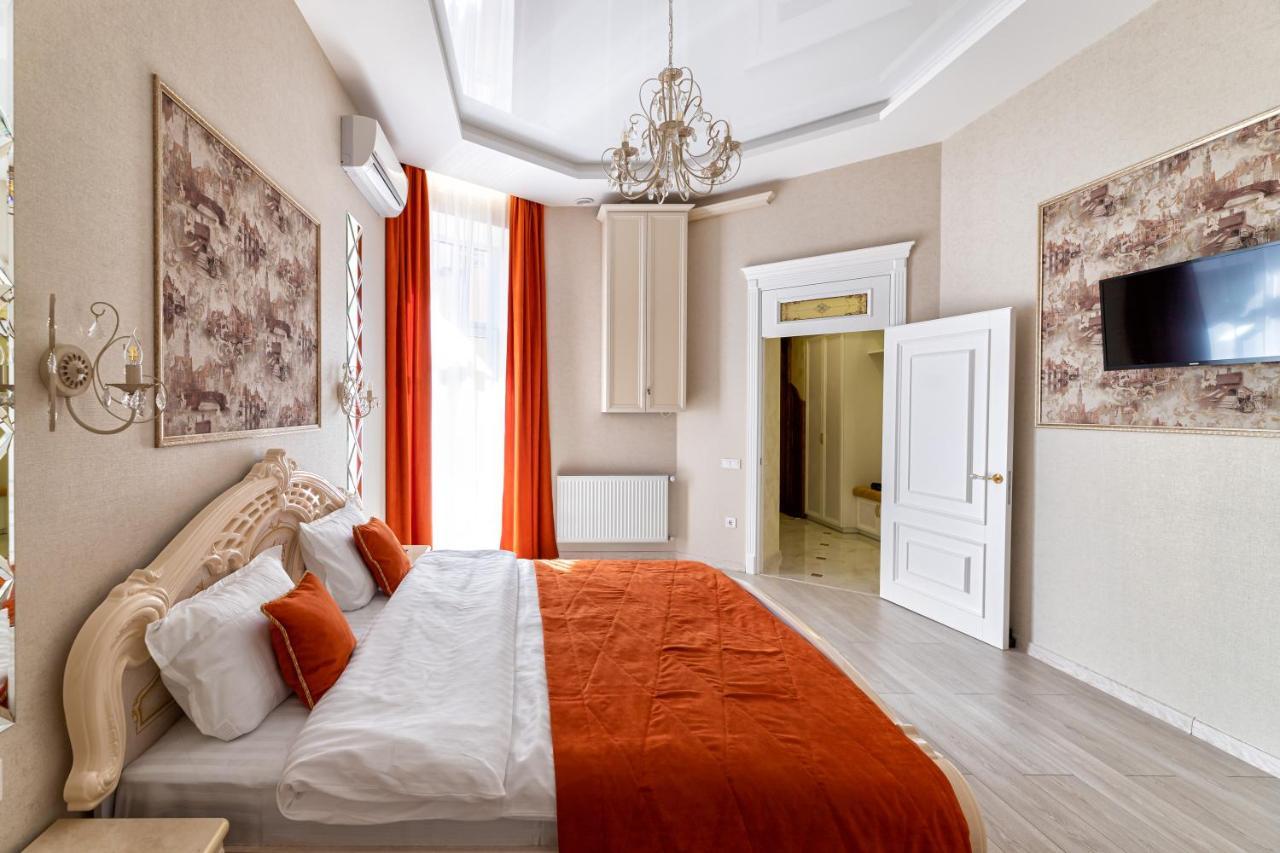 2 Bedroom Apartment Tykha Street City Center With Parking Place إلفيف المظهر الخارجي الصورة