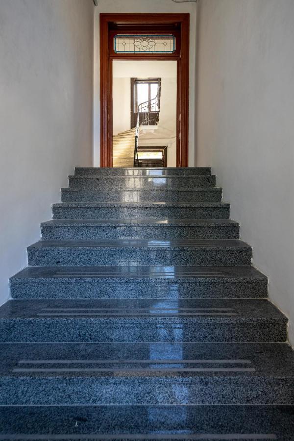 2 Bedroom Apartment Tykha Street City Center With Parking Place إلفيف المظهر الخارجي الصورة