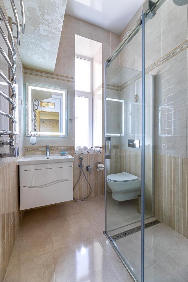 2 Bedroom Apartment Tykha Street City Center With Parking Place إلفيف المظهر الخارجي الصورة