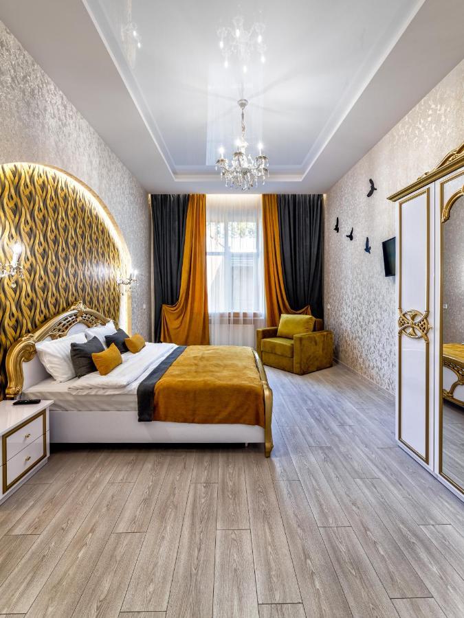 2 Bedroom Apartment Tykha Street City Center With Parking Place إلفيف المظهر الخارجي الصورة